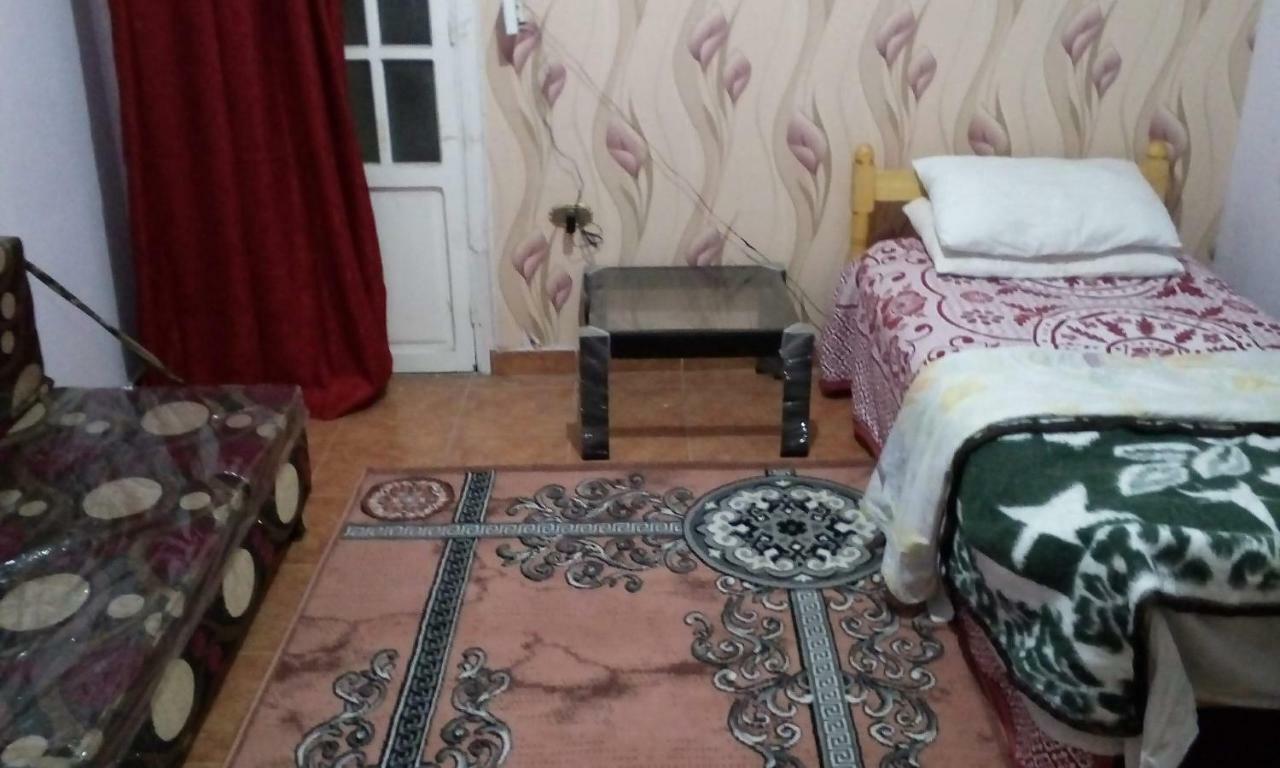 Zahrate Elfirdaos Rooms للرجال فقط İskenderiye Dış mekan fotoğraf